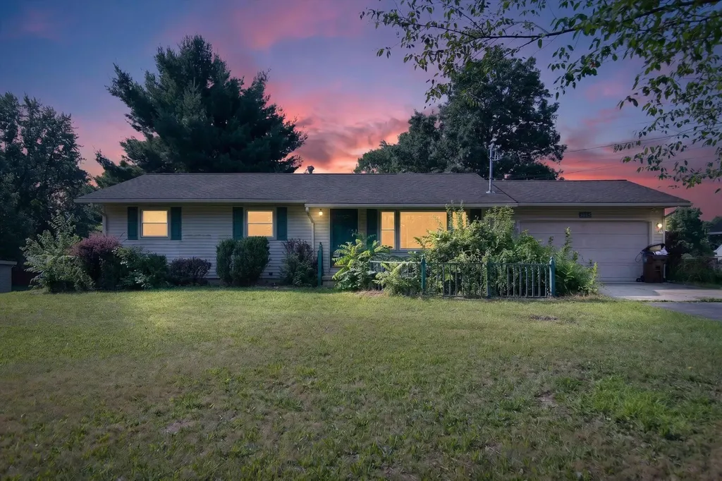 3015 John Glenn Drive Blackman Charter Township MI 49201