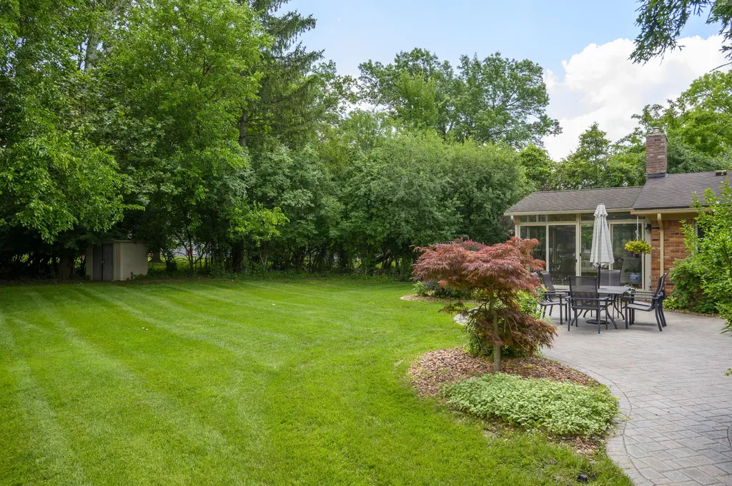 28550 Tavistock Trail Southfield City MI 48034