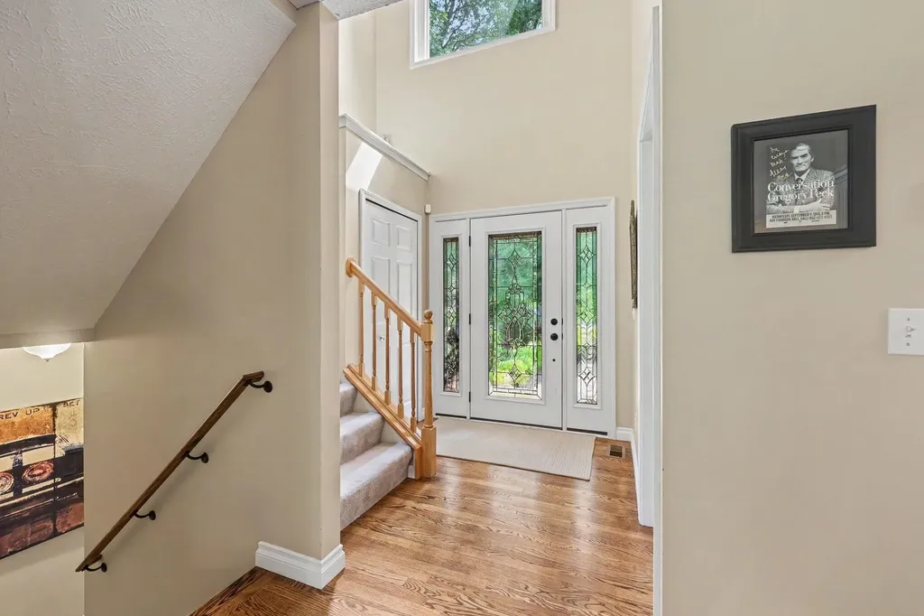 10560 W Splitstone Hamburg Township MI 48169