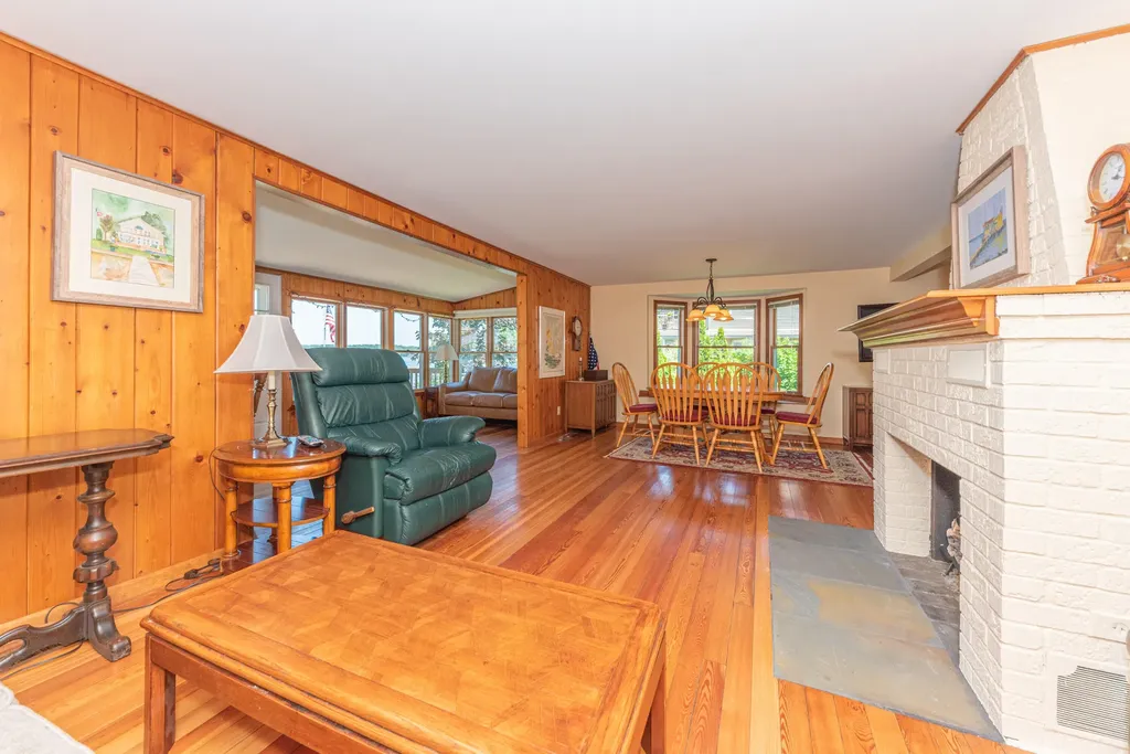 11818 Algonquin Drive Putnam Township MI 48169