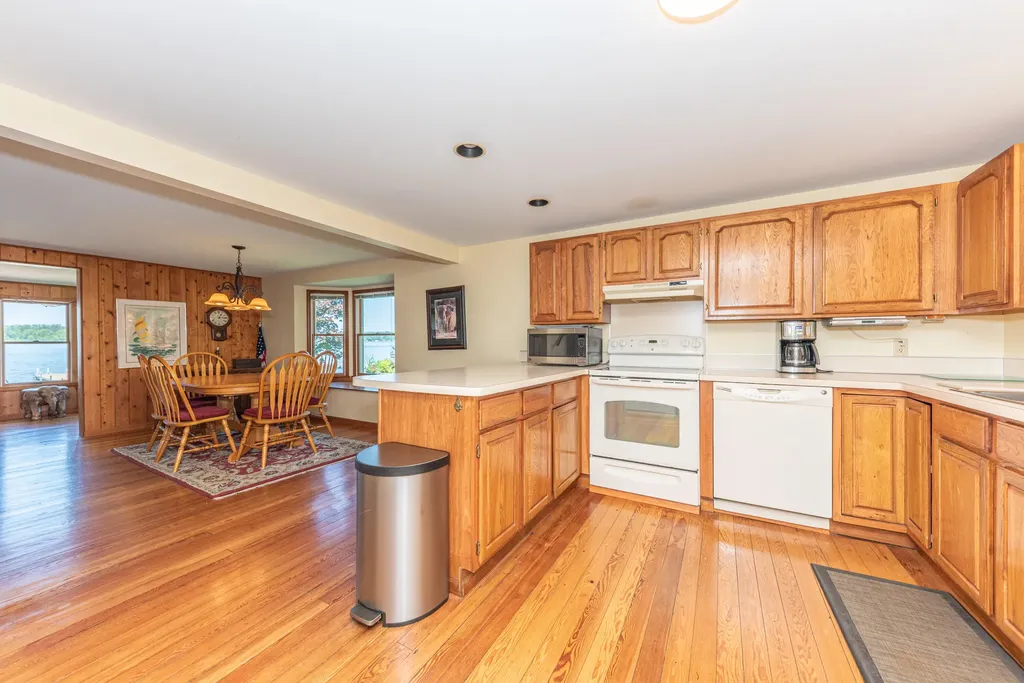 11818 Algonquin Drive Putnam Township MI 48169