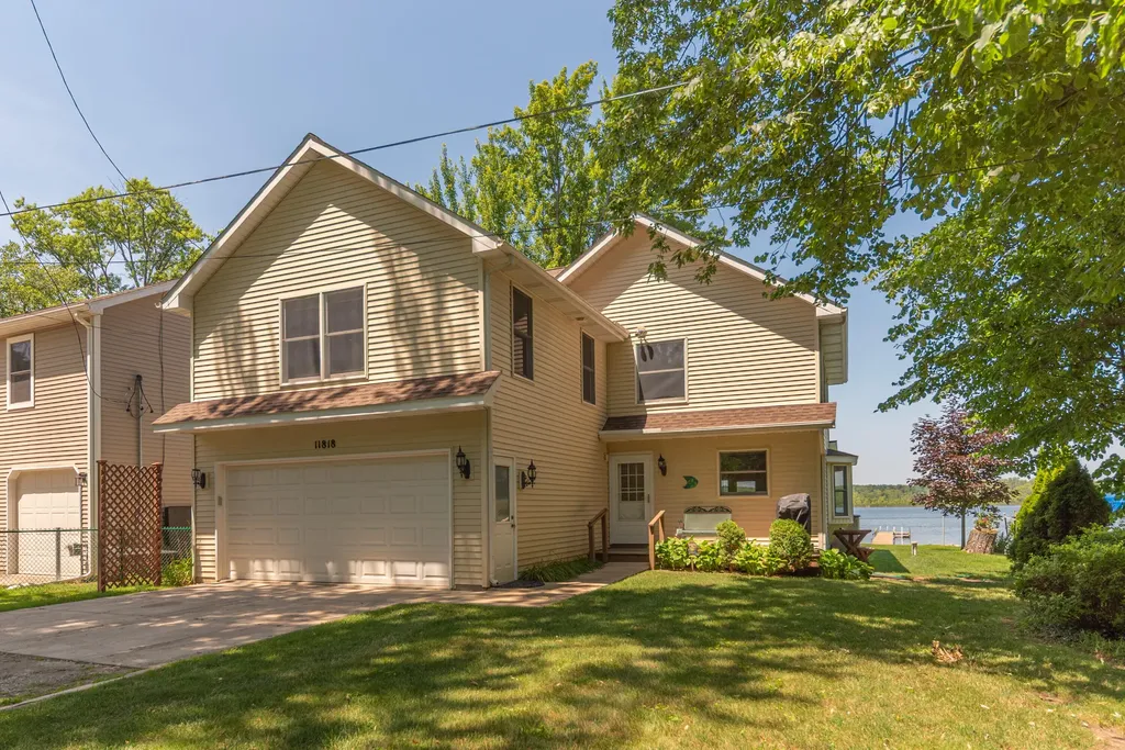 11818 Algonquin Drive Putnam Township MI 48169