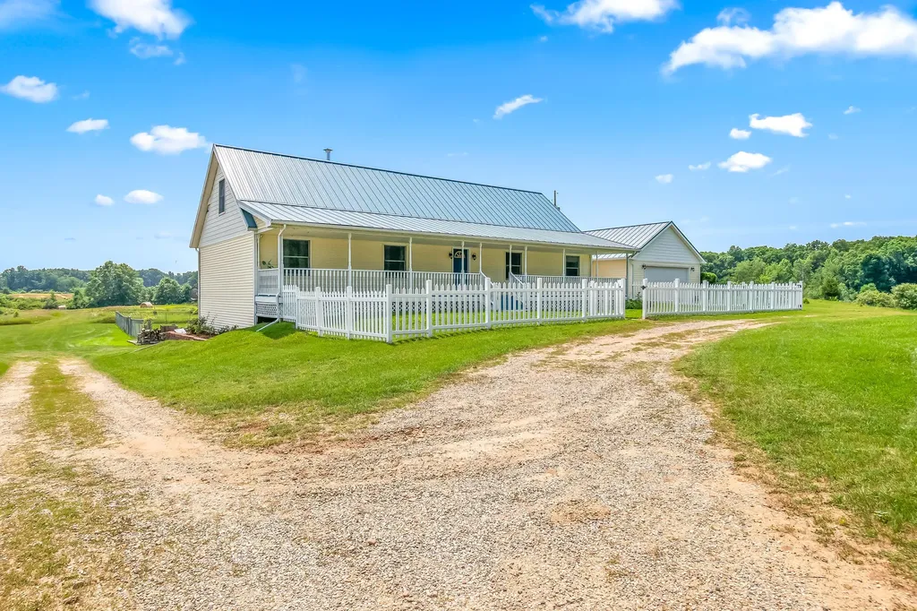 8651 Moreland Road Moscow Township MI 49249