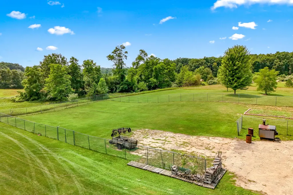 8651 Moreland Road Moscow Township MI 49249