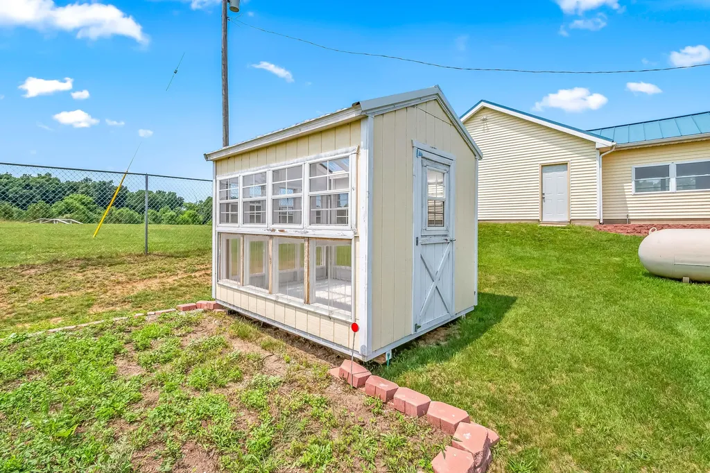 8651 Moreland Road Moscow Township MI 49249