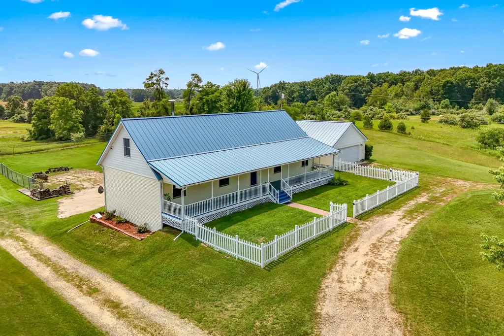 8651 Moreland Road Moscow Township MI 49249