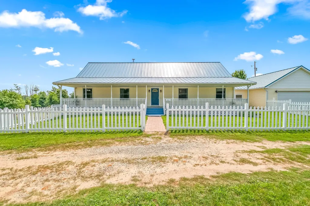 8651 Moreland Road Moscow Township MI 49249