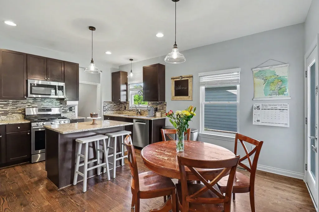 456 Vanessa Court Saline City MI 48176