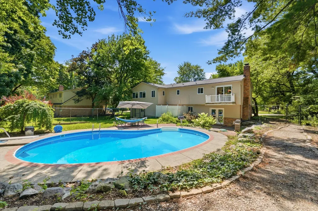 7737 Collingwood Drive Genoa Township MI 48114