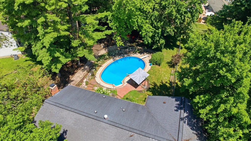 7737 Collingwood Drive Genoa Township MI 48114
