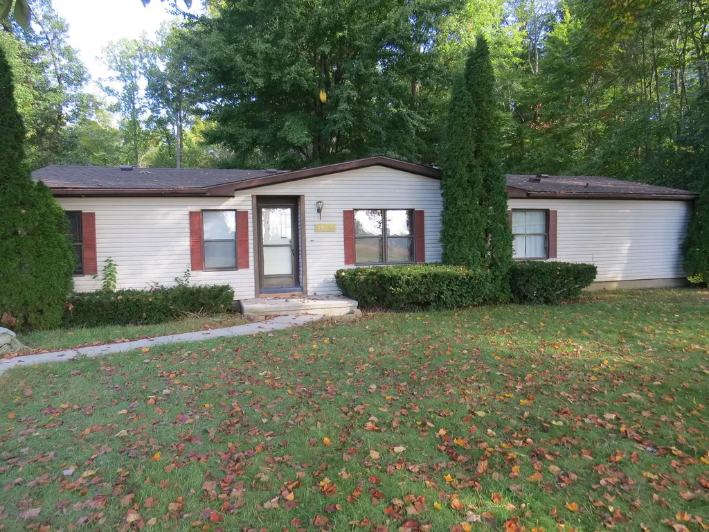 45768 Kozma Street Belleville City MI 48111
