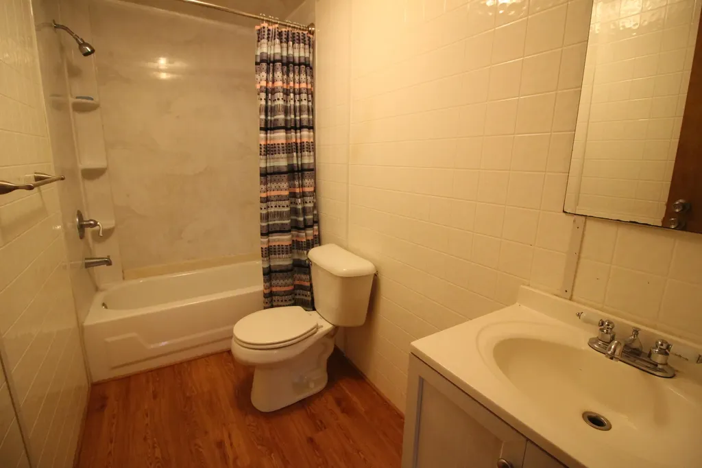 45768 Kozma Street Belleville City MI 48111