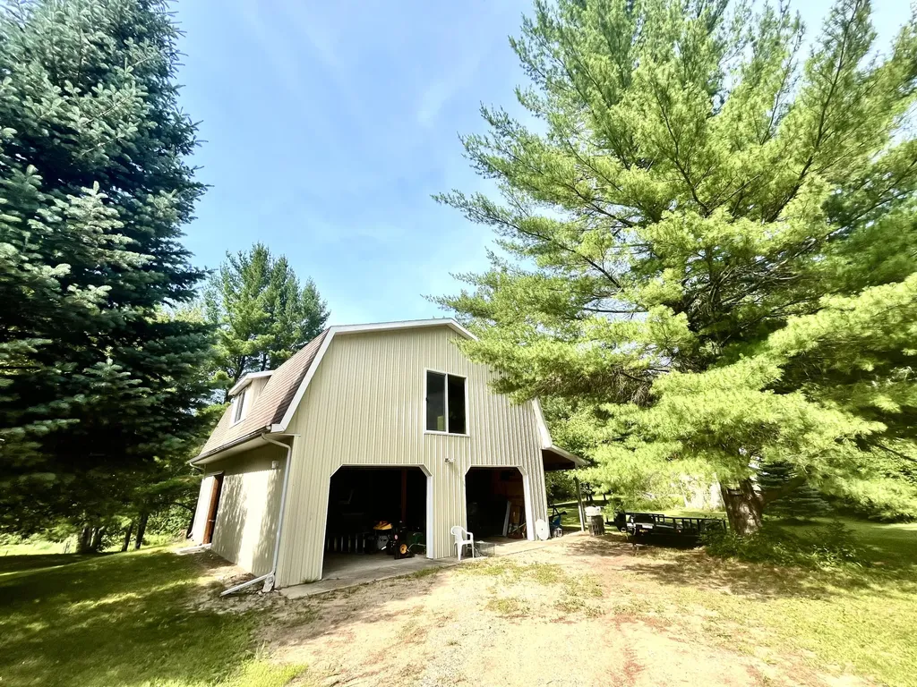 1769 E M-30 Clement Township MI 48610
