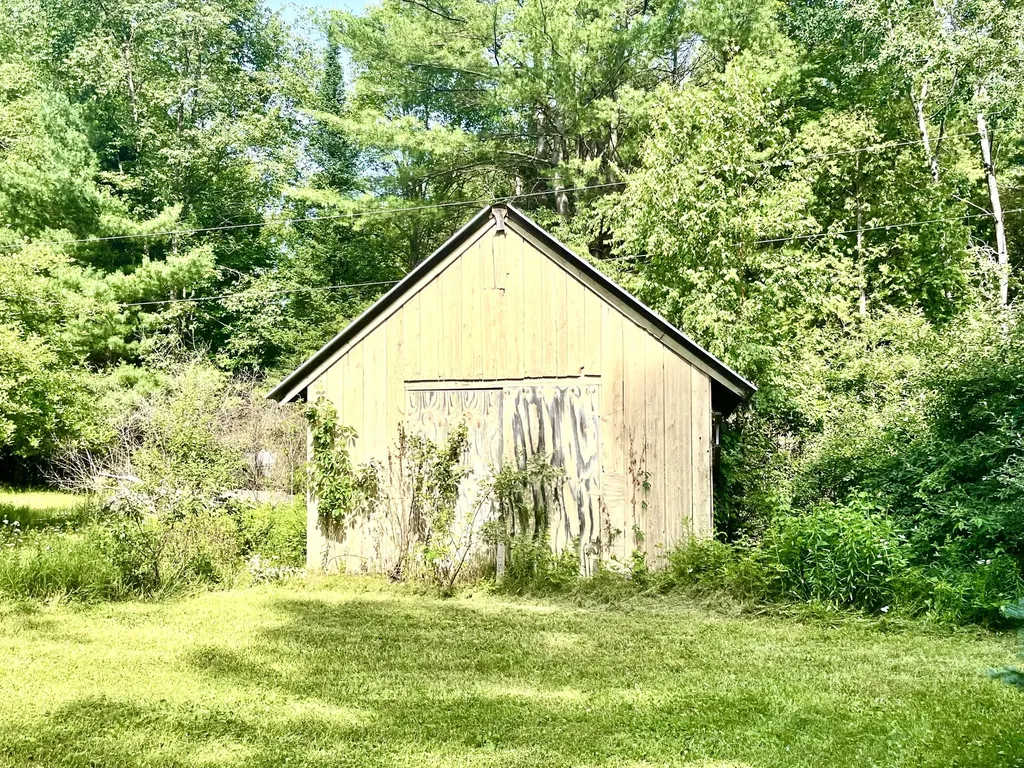 1769 E M-30 Clement Township MI 48610