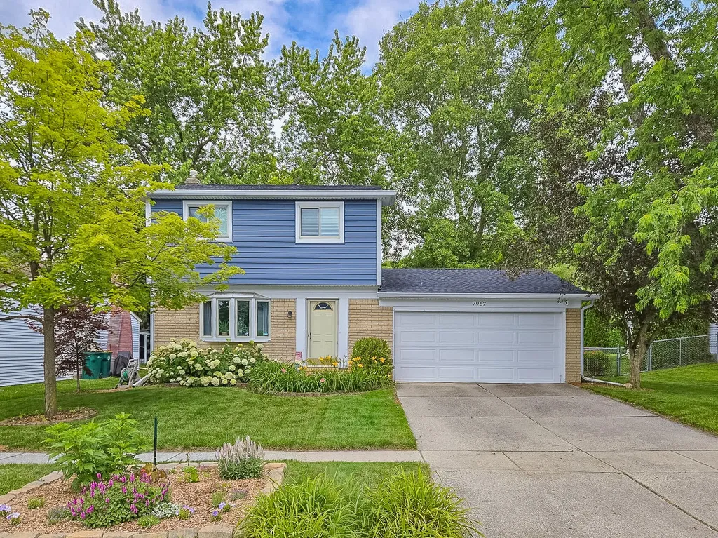 7957 Meadowview Court Ypsilanti Charter Township MI 48197