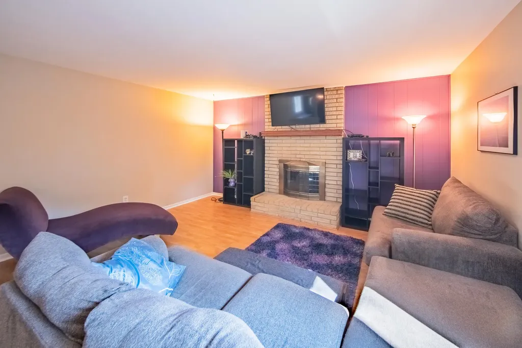 7957 Meadowview Court Ypsilanti Charter Township MI 48197