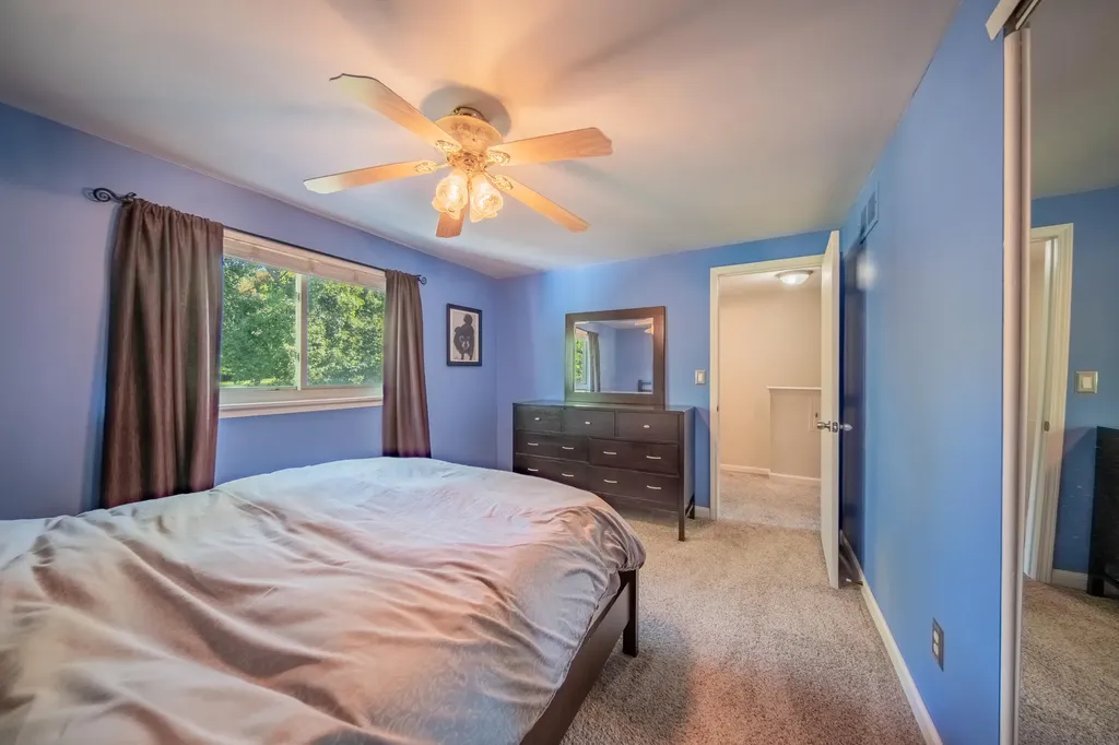 7957 Meadowview Court Ypsilanti Charter Township MI 48197