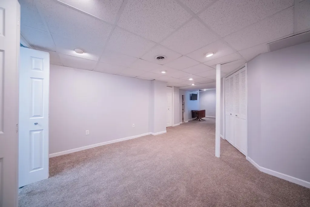7957 Meadowview Court Ypsilanti Charter Township MI 48197