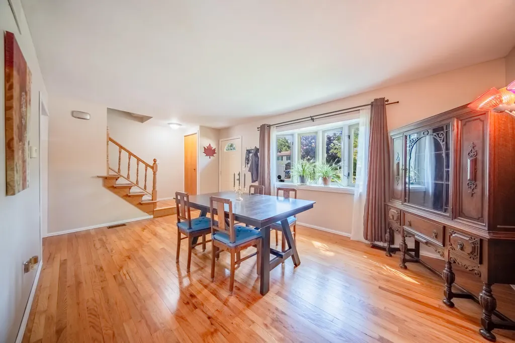 7957 Meadowview Court Ypsilanti Charter Township MI 48197