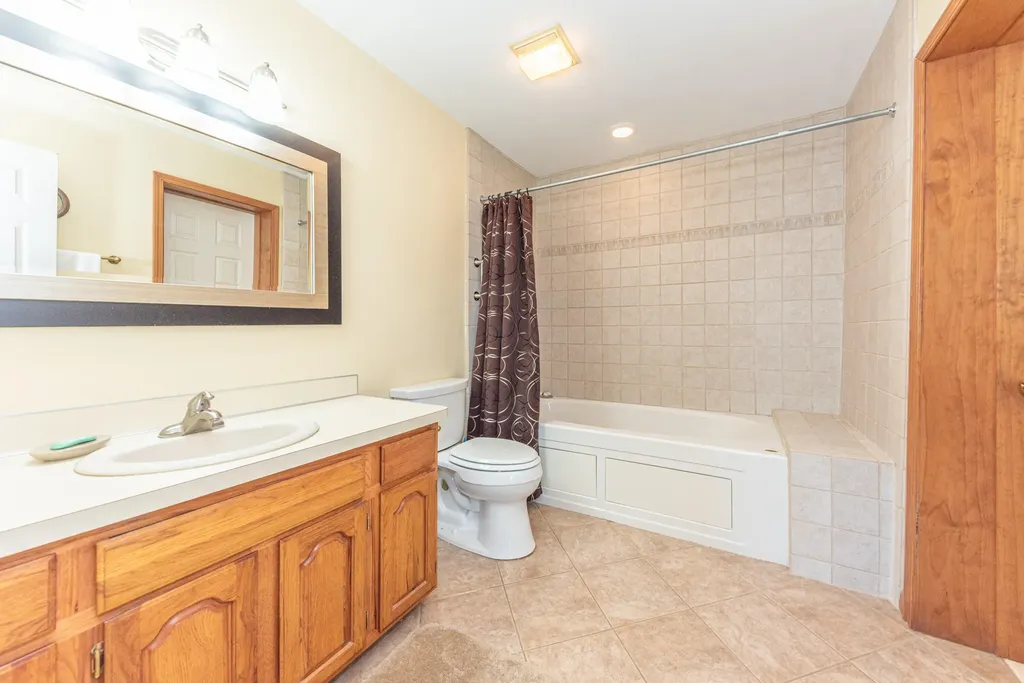 11818 Algonquin Drive Putnam Township MI 48169