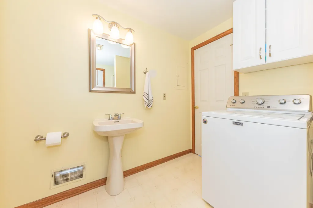 11818 Algonquin Drive Putnam Township MI 48169