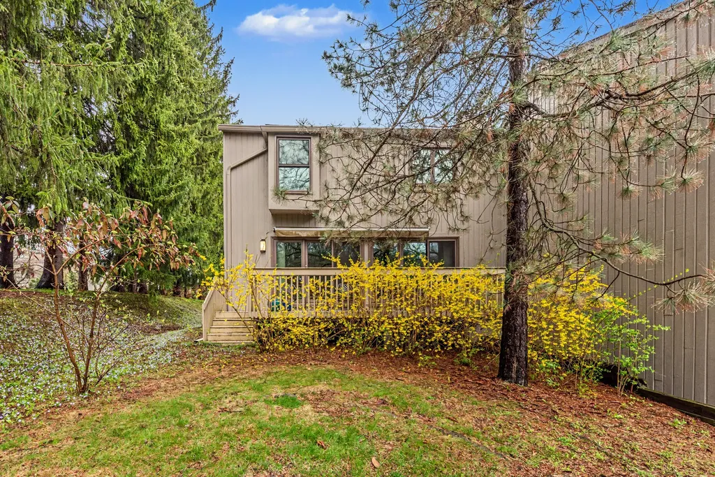 2172 Overlook Court Ann Arbor City MI 48103
