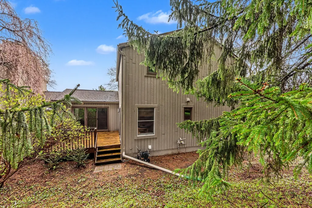 2172 Overlook Court Ann Arbor City MI 48103