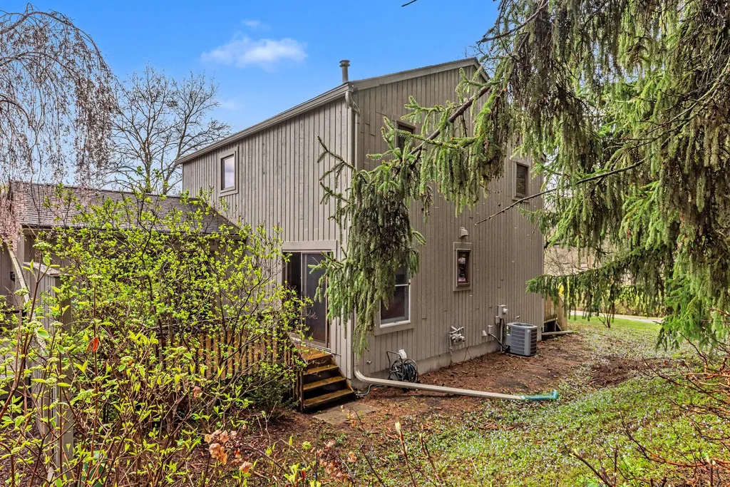 2172 Overlook Court Ann Arbor City MI 48103