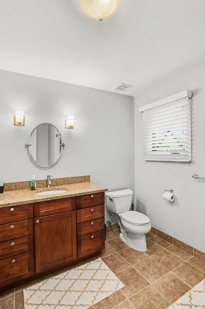1523 Villa Road Birmingham City MI 48009