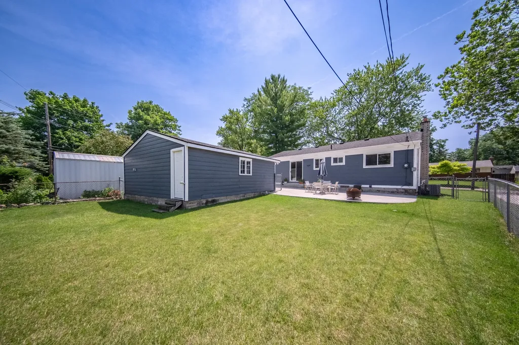 153 Nichols Drive Saline City MI 48176