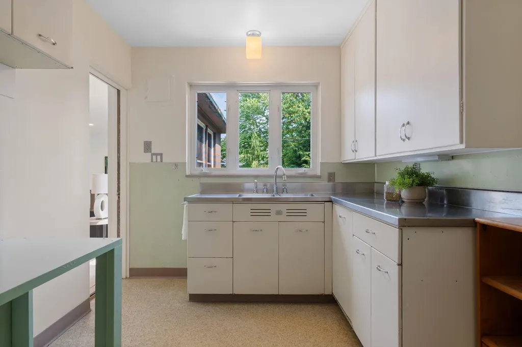 515 Oswego Street Ann Arbor City MI 48104