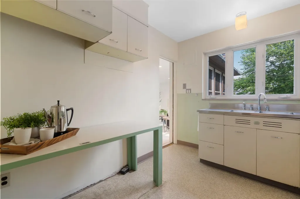 515 Oswego Street Ann Arbor City MI 48104