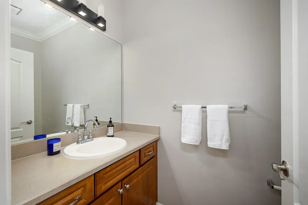 29170 Hemingway Drive Novi City MI 48377