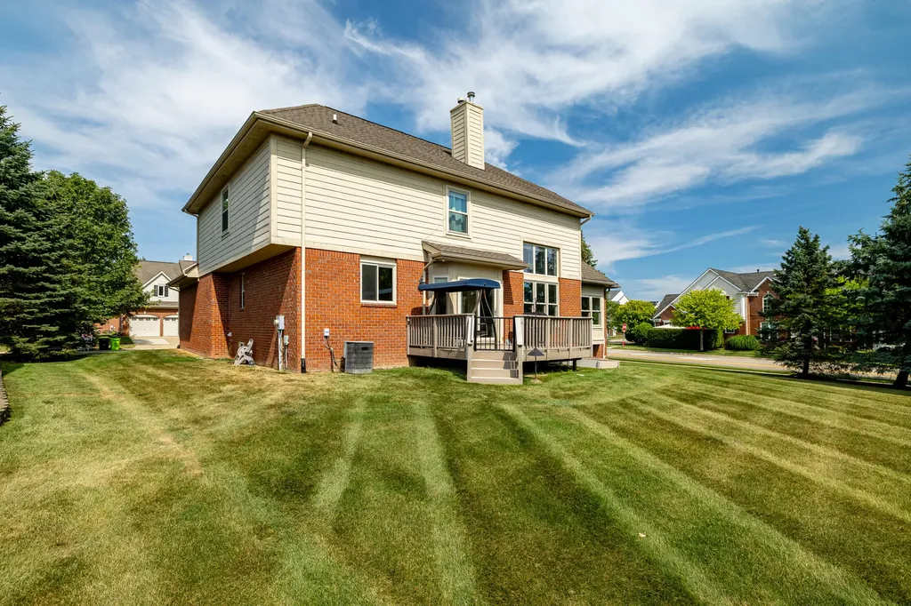 29170 Hemingway Drive Novi City MI 48377