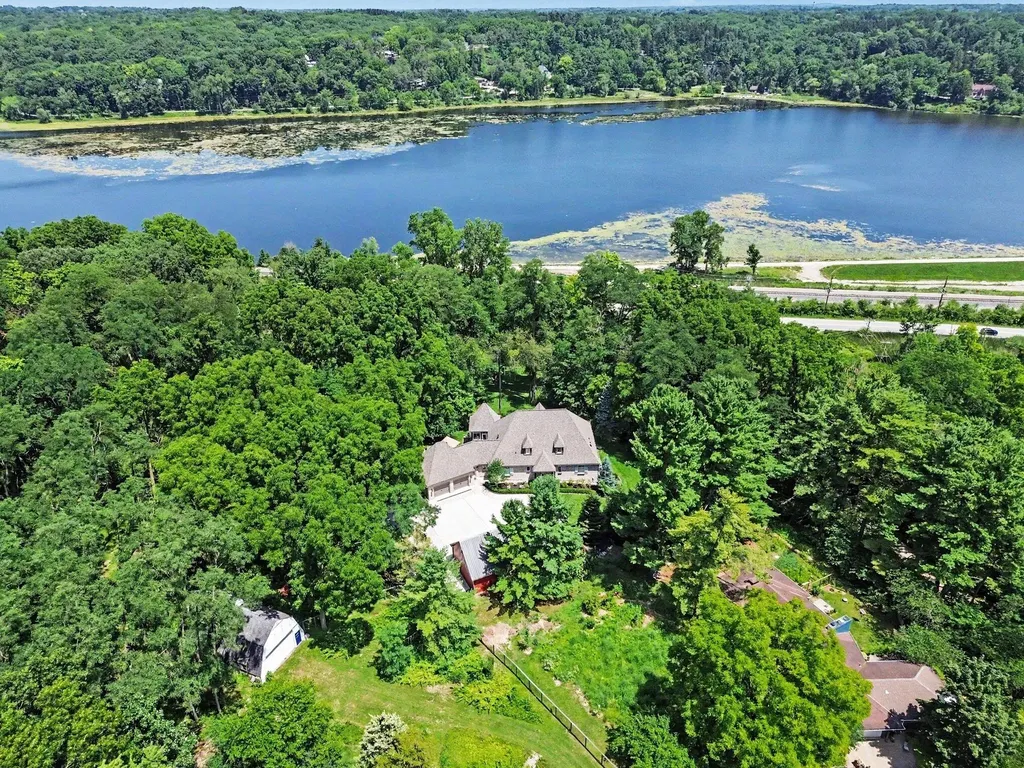 1155 W Huron River Drive Ann Arbor Charter Township MI 48103