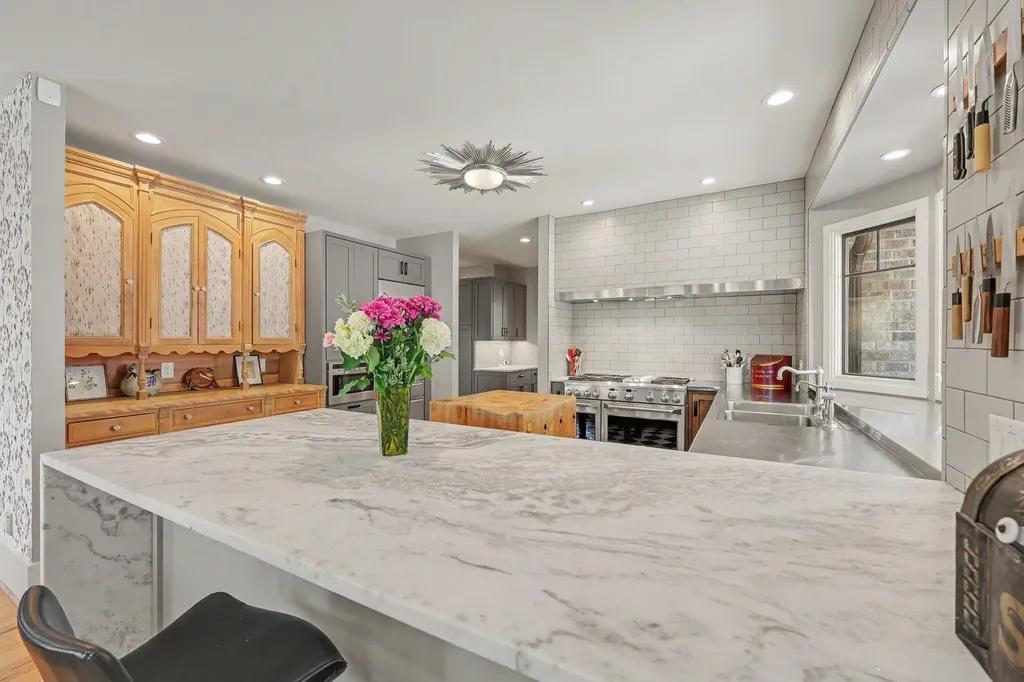 1155 W Huron River Drive Ann Arbor Charter Township MI 48103