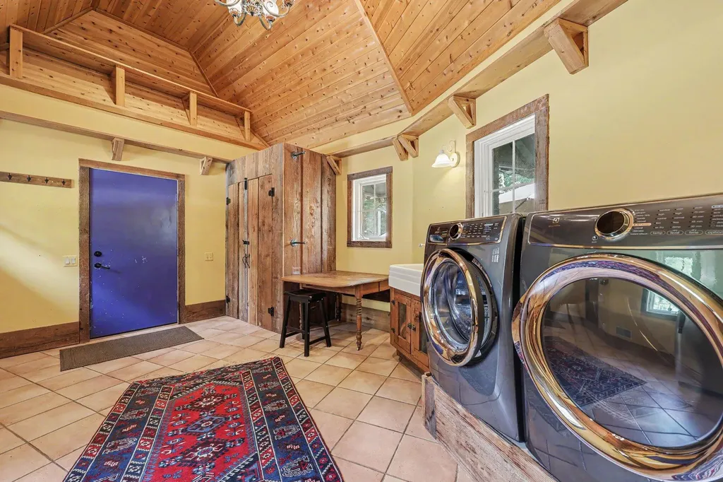 1155 W Huron River Drive Ann Arbor Charter Township MI 48103