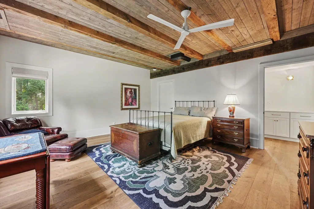 1155 W Huron River Drive Ann Arbor Charter Township MI 48103