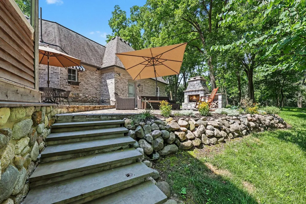 1155 W Huron River Drive Ann Arbor Charter Township MI 48103