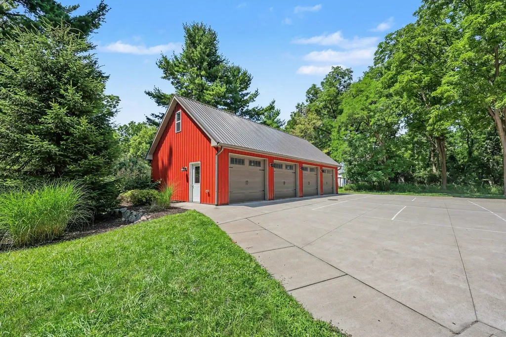1155 W Huron River Drive Ann Arbor Charter Township MI 48103
