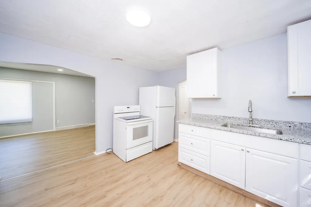 22675 Santa Maria Street Detroit City MI 48219
