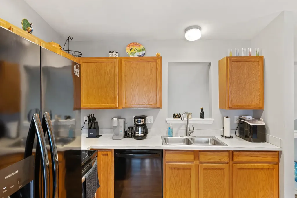 6824 Maplelawn Drive Ypsilanti Charter Township MI 48197