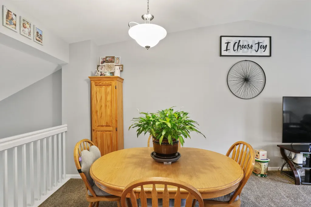 6824 Maplelawn Drive Ypsilanti Charter Township MI 48197