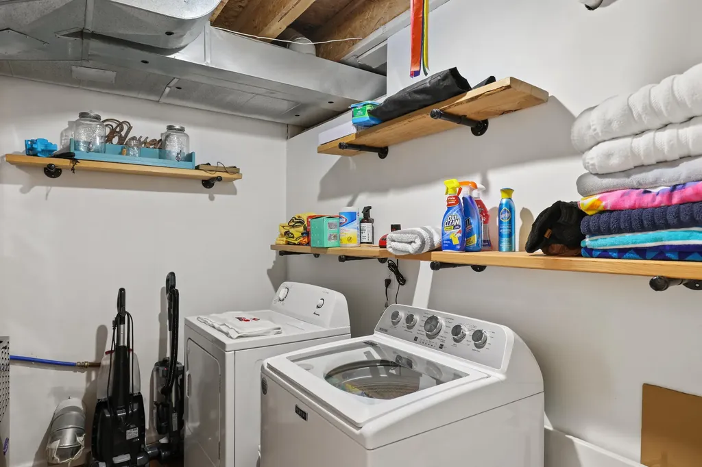 6824 Maplelawn Drive Ypsilanti Charter Township MI 48197