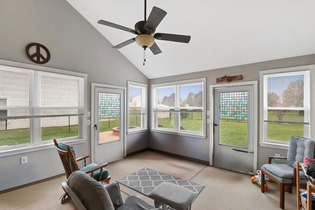 6824 Maplelawn Drive Ypsilanti Charter Township MI 48197