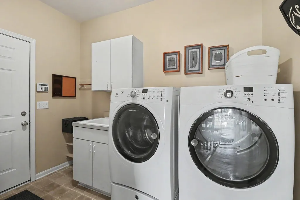 479 Derby Court York Charter Township MI 48176