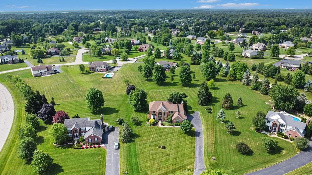 479 Derby Court York Charter Township MI 48176