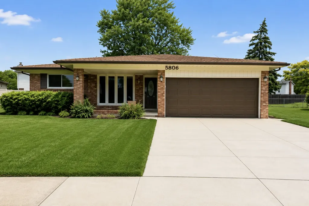 5806 Wedgewood Road Canton Charter Township MI 48187