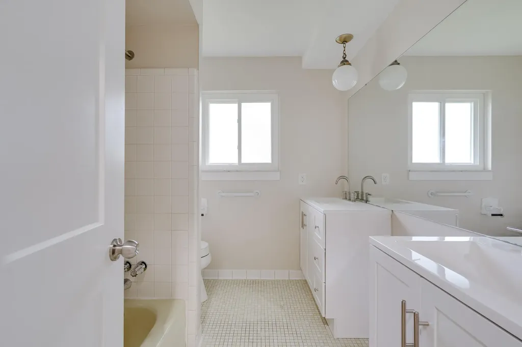 5806 Wedgewood Road Canton Charter Township MI 48187