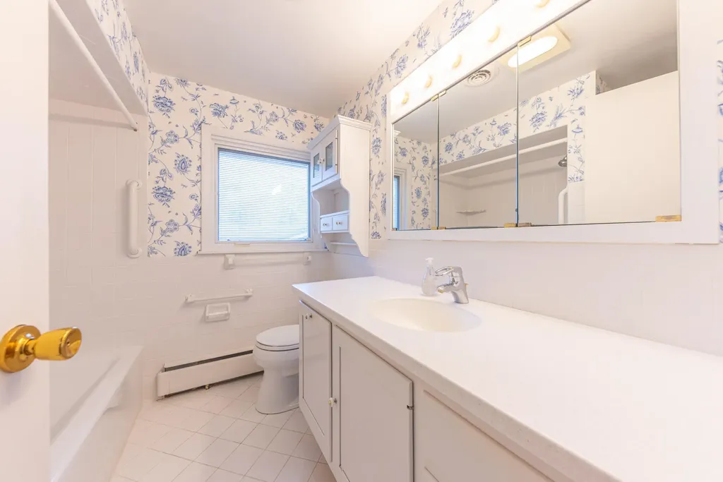 2229 Needham Road Ann Arbor City MI 48104